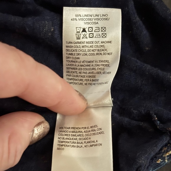 Boho Lucky Brand Dark Blue Blouse with White and Tan Accents - Picture 7 of 7